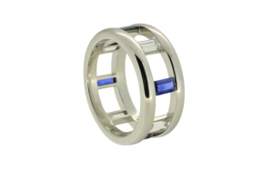 Gents Ring w Sapphires in Platinum